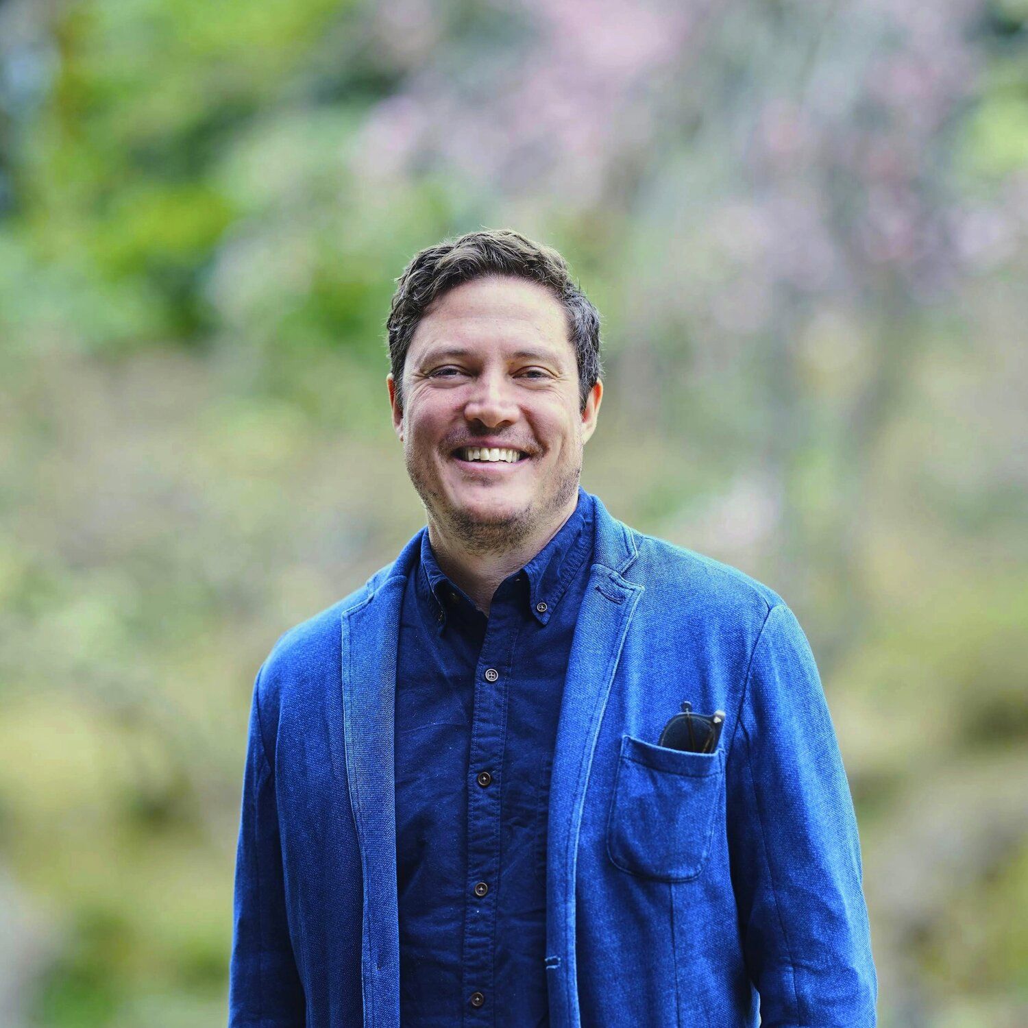 No image description available.