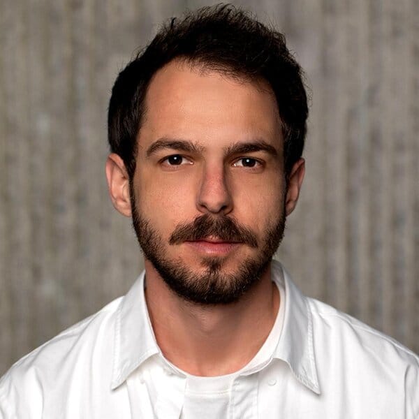 No image description available.