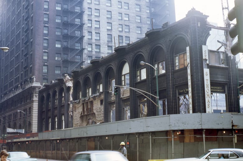 The last remnants of the Old Chicago Stock Exchange after demolition, 1972 (Raymond L. Moldenhauer Collection)