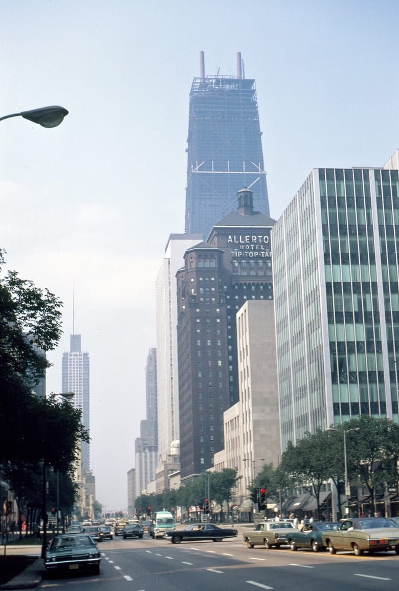 875 N. Michigan Ave (under construction) and the Allerton Hotel, 1968 (Raymond L. Moldenhauer Collection)