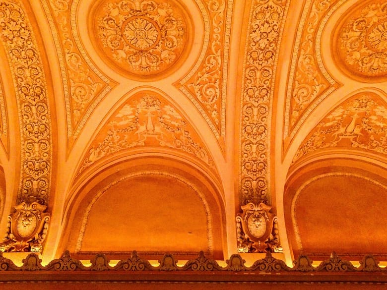 Chicago Theatre