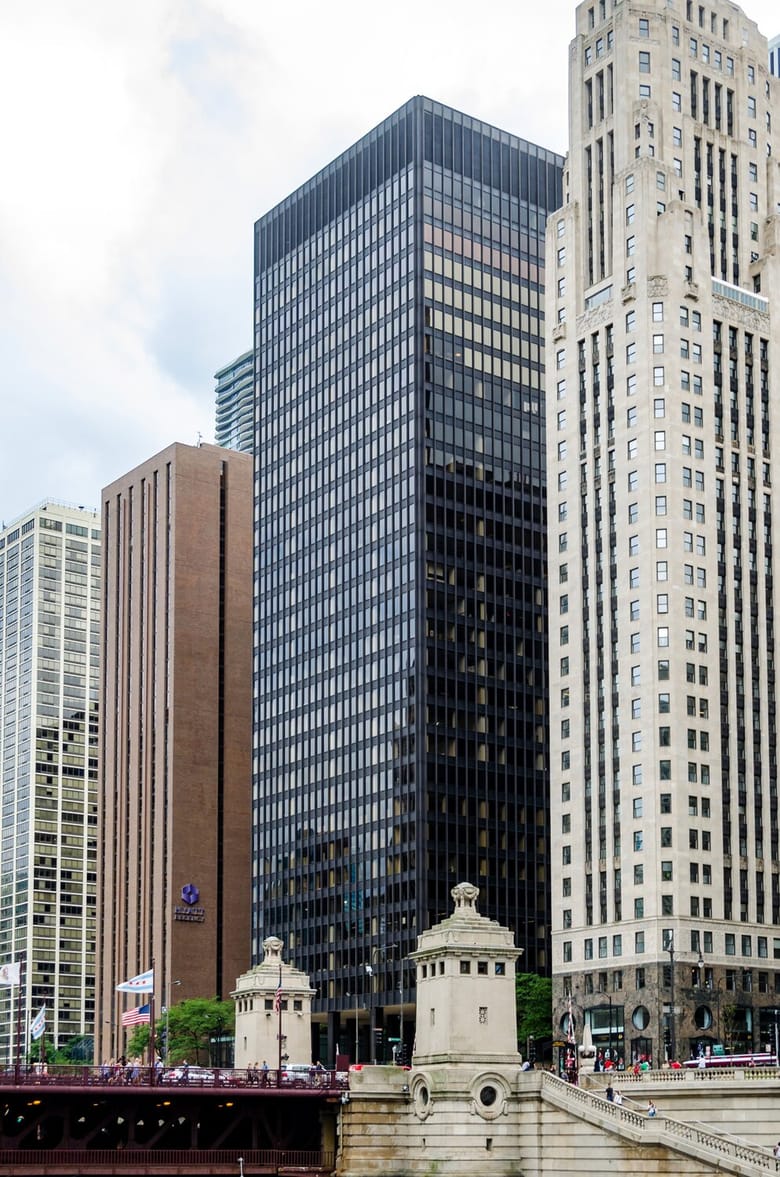 111 East Wacker (One Illinois Center) | Chicago Architecture